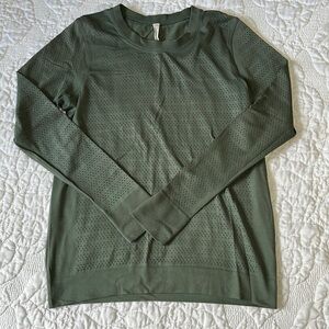 Hunter green long sleeve lululemon top